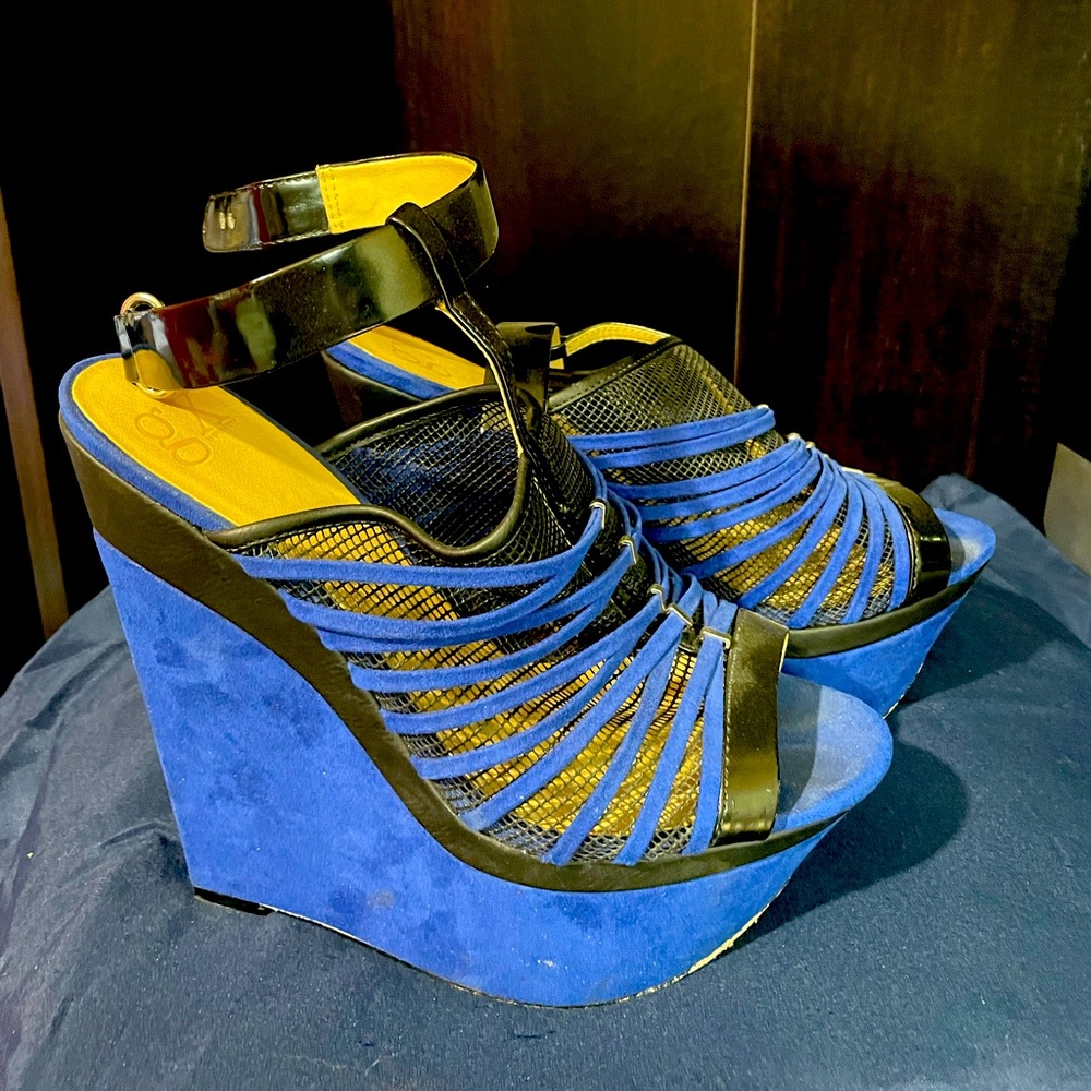 Blue wedge heels